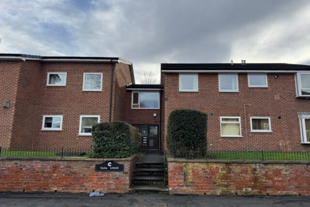 2 Bedroom Flat- M8 Crumpsall