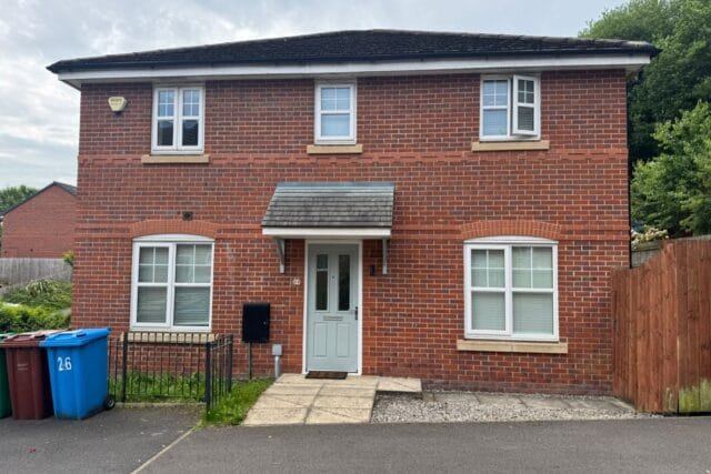 3-Bedroom Semi Detached House To Let – M8