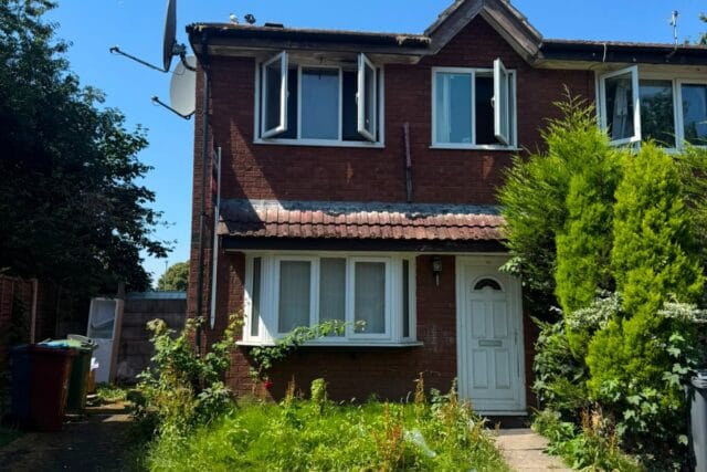 3 Bedroom House Sale – Cheetham Hill M8